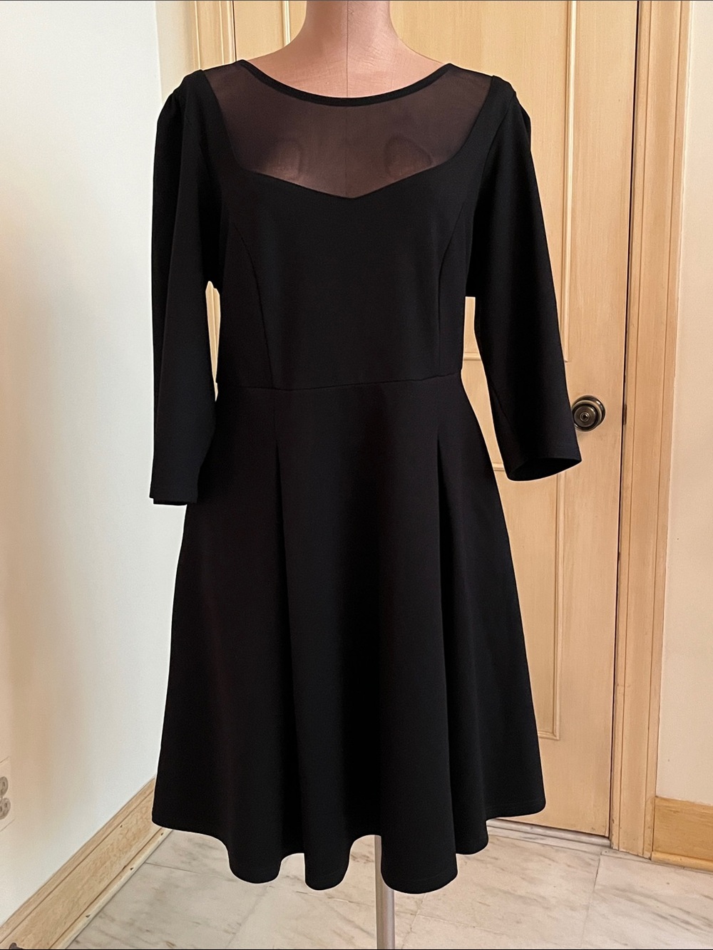 CITY CHIC Classic Event Party Black Sheer Yoke Two Pocket Fit-and-Flare Dress 18